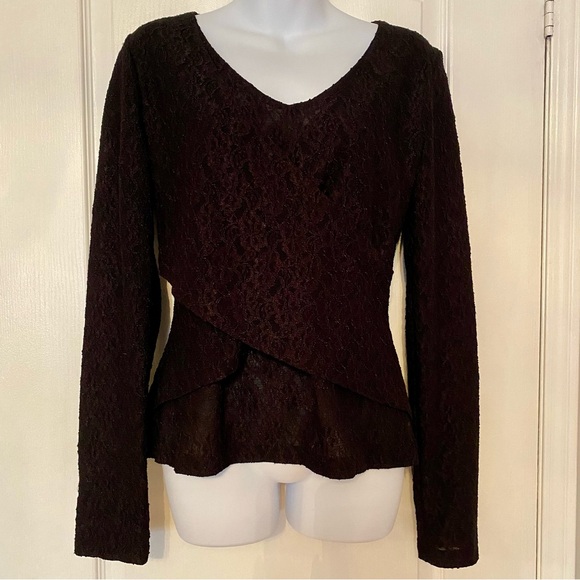 Lace top - Picture 2 of 5